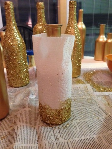 Как покрасить бутылку шампанского на свадьбу - 5 уроков
